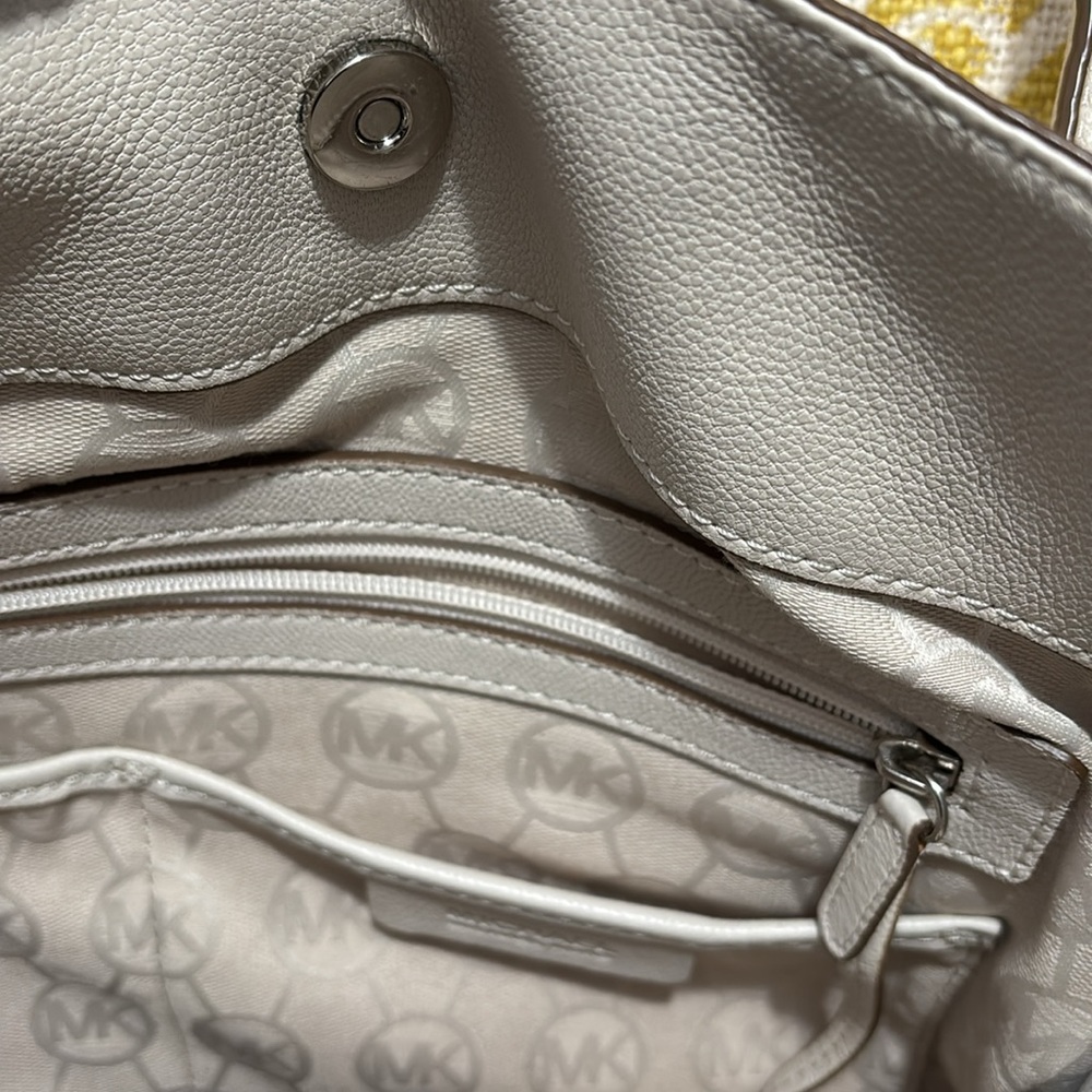 Michael Kors brand Saffiano Hamilton bag. Large - Picture 10 of 10